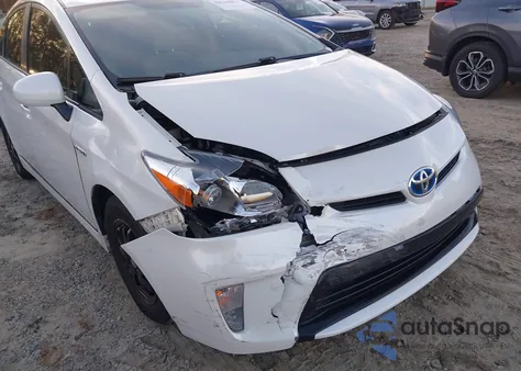 2015 Toyota Prius Three z USA, uszkodzony, nr VIN JTDKN3DU8F0434443